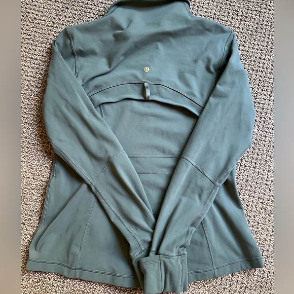 Lululemon Define Nulu Jacket in Dark Forest/Gold Sz 14 - Picture 2 of 3